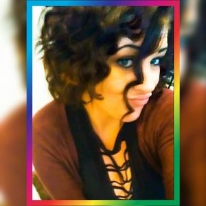 Meet your Posher, Loreen